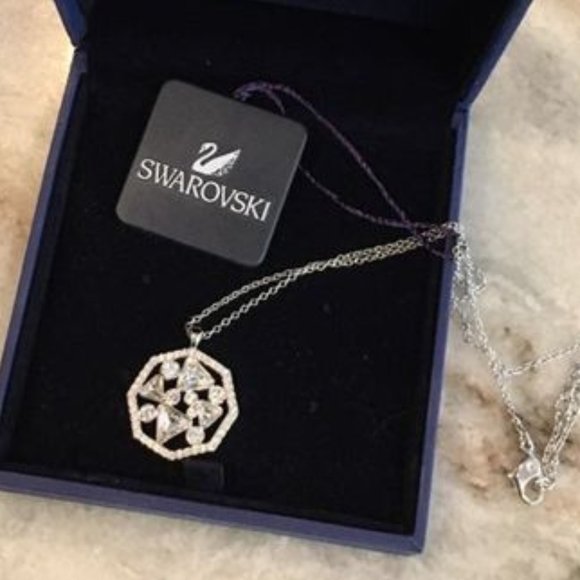Swarovski Crystal Surface Classic Hexagon Triangle Geometic Clear Pendant - Picture 1 of 2